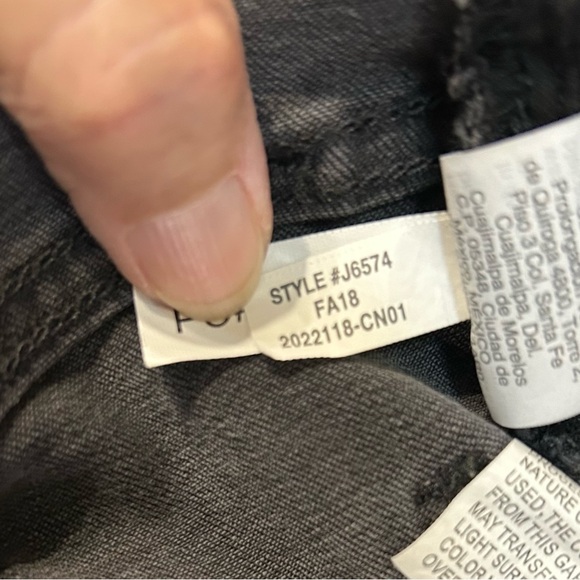 Madewell 32 Tall Cali Demi-Boot Jeans in Berkeley Black: Chewed-Hem Edition - Picture 6 of 9